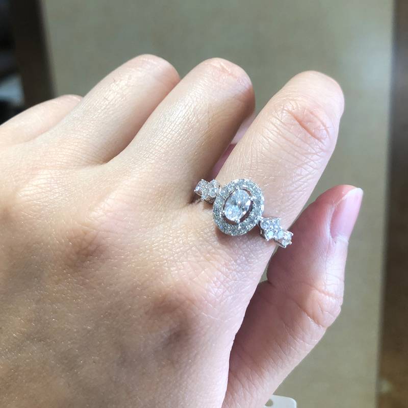 蛋形钻圆包S925银镀白金Women's Ring定制选款主石Moissanite0.5ct/副石高碳钻
